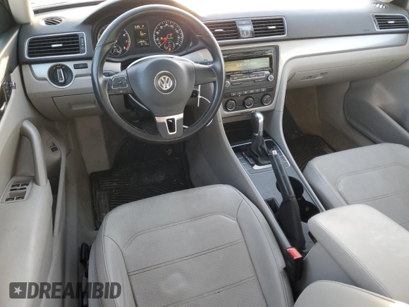 2014 Volkswagen Passat S with VIN 1VWAS7A30EC120934, listed as a Copart auction lot 86300754 with 91,176 mi miles and Salvage Title. Bid and sale history available at carsss.com. Image 8.