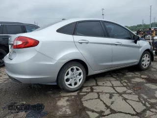 2012 Ford Fiesta SE z VIN 3FADP4BJ4CM125634, wystawiony jako Copart lot #59911995 z przebiegiem 168 371 mil mil oraz Czysty tytuł • Clean title. Historia ofert i sprzedaży dostępna na DreamBid. Obrazek 3.