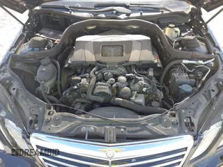 2010 Mercedes-Benz E-Class E 550 Luxury with VIN WDDHF9AB5AA143775, listed as a IAAI auction lot 41980967 with 1 mi miles. Bid and sale history available at carsss.com. Image 10.