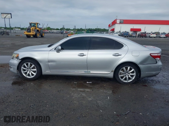 2008 Lexus LS 460 with VIN JTHBL46F185075967, listed as a IAAI auction lot 42277261 with 181,585 mi miles and . Bid and sale history available at DreamBid. Image 15.