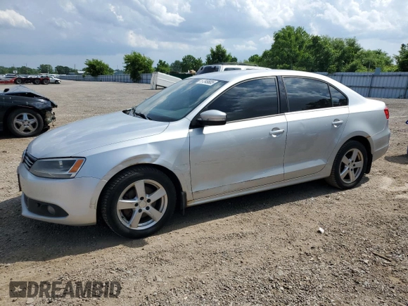 2012 Volkswagen Jetta Comfortline with VIN 3VWDL7AJ0CM375068, listed as a Copart auction lot 57349685 with 370,214 mi miles and Salvage title. Bid and sale history available at DreamBid. Image 1.