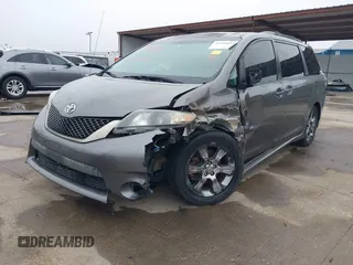 2012 Toyota Sienna SE with VIN 5TDXK3DC3CS176184, listed as a IAAI auction lot 41508814 with 162,052 mi miles. Bid and sale history available at carsss.com. Image 2.