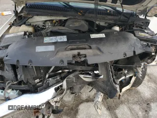 2003 GMC Sierra 1500HD SLE z VIN 1GTGK13U53F242247, wystawiony jako Copart lot #79421714 z przebiegiem 267 691 mil mil oraz Szkoda całkowita • Salvage title. Historia ofert i sprzedaży dostępna na DreamBid. Obrazek 13.
