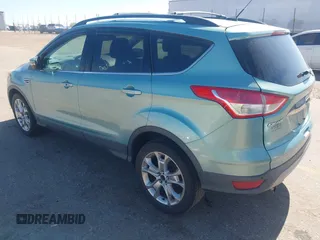 2013 Ford Escape SEL with VIN 1FMCU9HX4DUB95893, listed as a IAAI auction lot 42167435 with 142,016 mi miles. Bid and sale history available at carsss.com. Image 3.
