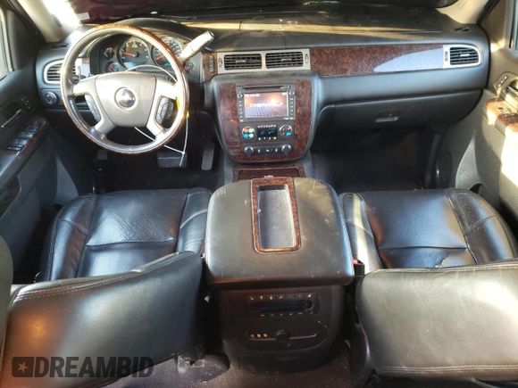 2012 GMC Yukon XL Denali with VIN 1GKS2MEF8CR200877, listed as a Copart auction lot 53282365 with 267,265 mi miles and Salvage Title. Bid and sale history available at carsss.com. Image 8.