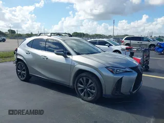 2022 Lexus UX 200 F Sport z VIN JTHE3JBH9N2048306, wystawiony jako IAAI lot #42516590 z przebiegiem 73 139 mil mil oraz . Historia ofert i sprzedaży dostępna na DreamBid. Obrazek 1.