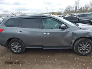 2016 Nissan Pathfinder Platinum with VIN 5N1AR2MM9GC641381, listed as a IAAI auction lot 41869911 with 166,127 mi miles. Bid and sale history available at carsss.com. Image 14.
