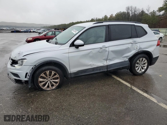 2018 Volkswagen Tiguan S with VIN 3VV1B7AX7JM072106, listed as a Copart auction lot 48373464 with 83,482 mi miles and Salvage title. Bid and sale history available at DreamBid. Image 1.