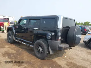 2006 Hummer H3 z VIN 5GTDN136X68192605, wystawiony jako IAAI lot #42409378 z przebiegiem 173 210 mil mil oraz . Historia ofert i sprzedaży dostępna na DreamBid. Obrazek 3.
