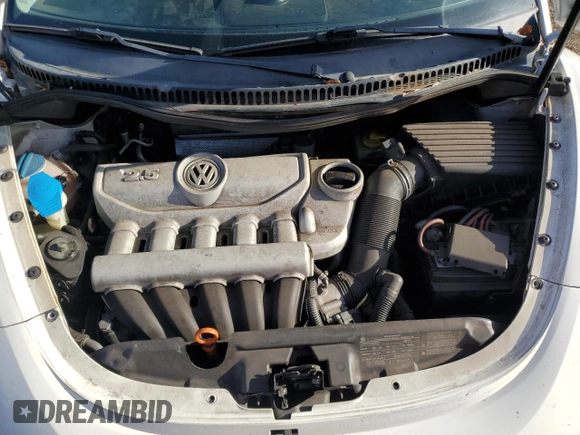 2009 Volkswagen Beetle S z VIN 3VWRF31Y49M406592, wystawiony jako Copart lot #43830595 z przebiegiem 60 889 mil mil oraz Szkoda całkowita • Salvage title. Historia ofert i sprzedaży dostępna na DreamBid. Obrazek 11.