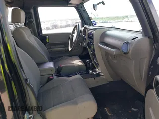 2007 Jeep Wrangler Unlimited Sahara with VIN 1J4GA59187L187656, listed as a IAAI auction lot 42554114 with 200,840 mi miles and . Bid and sale history available at DreamBid. Image 5.