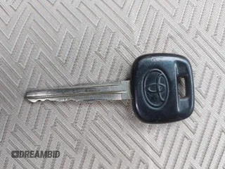 2003 Toyota Highlander z VIN JTEHF21A930120092, wystawiony jako IAAI lot #41857752 z przebiegiem 229 609 mil mil oraz . Historia ofert i sprzedaży dostępna na DreamBid. Obrazek 11.