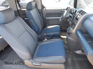 2003 Honda Element EX z VIN 5J6YH28573L048728, wystawiony jako IAAI lot #42484065 z przebiegiem 245 321 mil mil oraz . Historia ofert i sprzedaży dostępna na DreamBid. Obrazek 5.