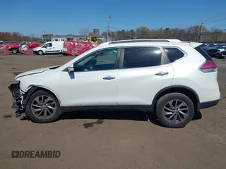 2016 Nissan Rogue SL with VIN 5N1AT2MV0GC755778, listed as a IAAI auction lot 42042335 with 201,371 mi miles and . Bid and sale history available at DreamBid. Image 14.