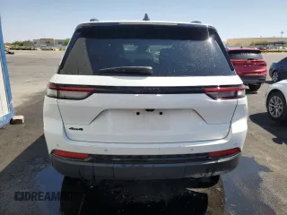 2024 Jeep Grand Cherokee Altitude z VIN 1C4RJHAG2RC142165, wystawiony jako Copart lot #63027485 z przebiegiem 40 161 mil mil oraz Czysty tytuł • Clean title. Historia ofert i sprzedaży dostępna na DreamBid. Obrazek 6.