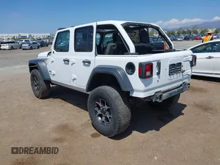 2018 Jeep Wrangler Unlimited Sport S z VIN 1C4HJXDG6JW210973, wystawiony jako IAAI lot #42154094 z przebiegiem 116 620 mil mil oraz . Historia ofert i sprzedaży dostępna na DreamBid. Obrazek 3.