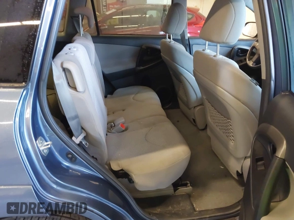 2011 Toyota RAV4 Ltd with VIN 2T3DK4DV4BW050701, listed as a IAAI auction lot 41399741 with 123,779 mi miles. Bid and sale history available at carsss.com. Image 8.