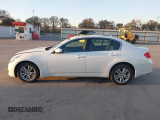 2015 Infiniti Q40 with VIN JN1CV6AR5FM521380, listed as a IAAI auction lot 41024558 with 123,595 mi miles. Bid and sale history available at carsss.com. Image 14.