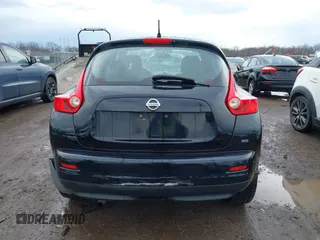 2011 Nissan Juke SL with VIN JN8AF5MVXBT007338, listed as a IAAI auction lot 41909455 with 112,667 mi miles. Bid and sale history available at carsss.com. Image 17.