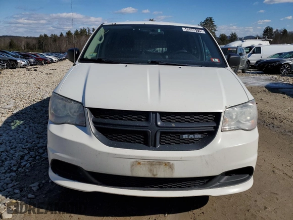2013 Ram Cargo Van Tradesman with VIN 2C4JRGAG6DR680450, listed as a Copart auction lot 45389175 with 217,118 mi miles and Clean Title. Bid and sale history available at carsss.com. Image 5.