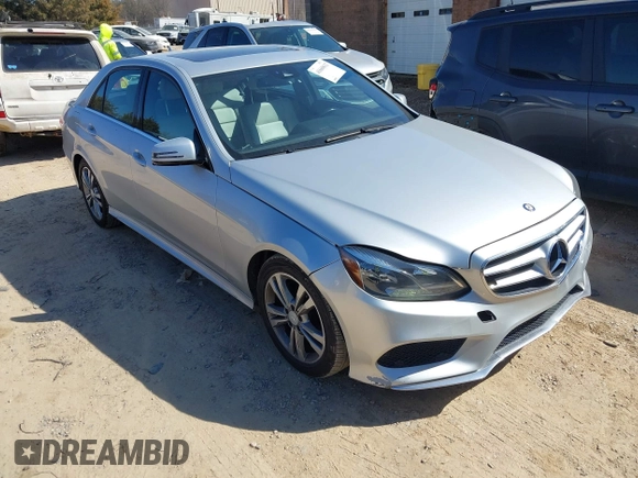2014 Mercedes-Benz E-Class E 250 BlueTEC Luxury with VIN WDDHF0EB6EA967831, listed as a IAAI auction lot 41660612 with 187,041 mi miles. Bid and sale history available at carsss.com. Image 1.