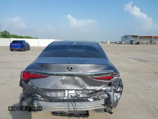 2020 Lexus ES 350 Ultra Luxury with VIN 58ACZ1B13LU079910, listed as a IAAI auction lot 42480934 with 50,092 mi miles and . Bid and sale history available at DreamBid. Image 16.