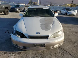 1997 Lexus ES 300 Luxury Sport Sdn with VIN JT8BF22GXV0017164, listed as a Copart auction lot 86785844 with 69,756 mi miles and Salvage Title. Bid and sale history available at carsss.com. Image 5.