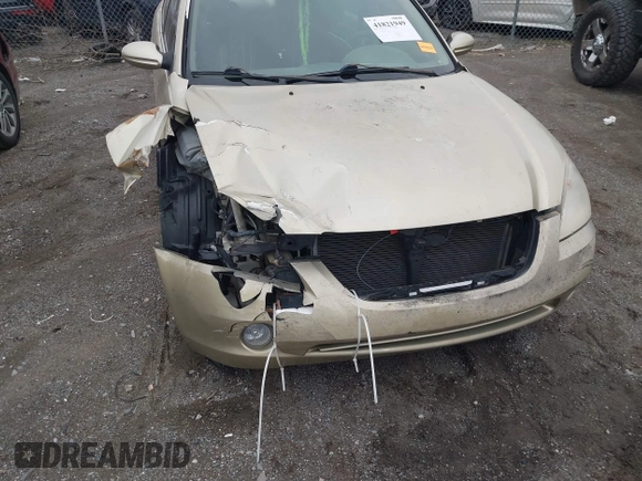 2002 Nissan Altima S with VIN 1N4AL11DX2C156685, listed as a IAAI auction lot 41821949 with 197,511 mi miles. Bid and sale history available at carsss.com. Image 6.