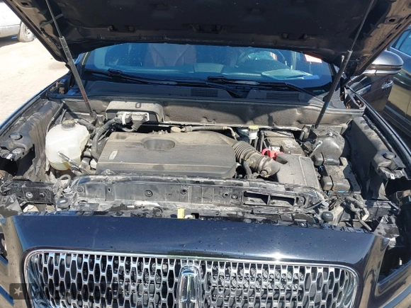 2020 Lincoln Nautilus Reserve with VIN 2LMPJ8K90LBL10657, listed as a IAAI auction lot 42091471 with 74,927 mi miles and . Bid and sale history available at DreamBid. Image 10.