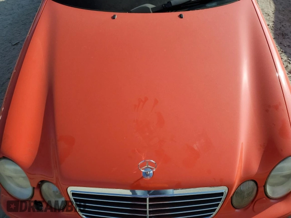 2003 Mercedes-Benz CLK 320 z VIN WDBLK65G03T130572, wystawiony jako Copart lot #68044774 z przebiegiem 146 858 mil mil oraz Szkoda całkowita • Salvage title. Historia ofert i sprzedaży dostępna na DreamBid. Obrazek 11.