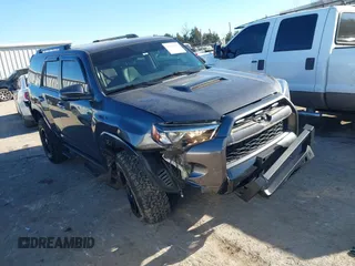 2018 Toyota 4Runner SR5 with VIN JTEBU5JR0J5576601, listed as a IAAI auction lot 41265595 with 66,836 mi miles. Bid and sale history available at carsss.com. Image 1.