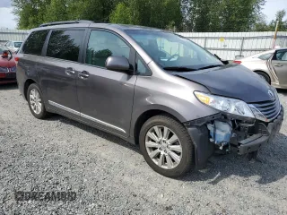 2013 Toyota Sienna XLE с VIN 5TDDK3DC9DS051534, выставлен на аукционе Copart как лот 61487035 с пробегом 66 168 миль миль и Списание • Salvage title. История ставок и продаж доступна на DreamBid. Изображение 4.