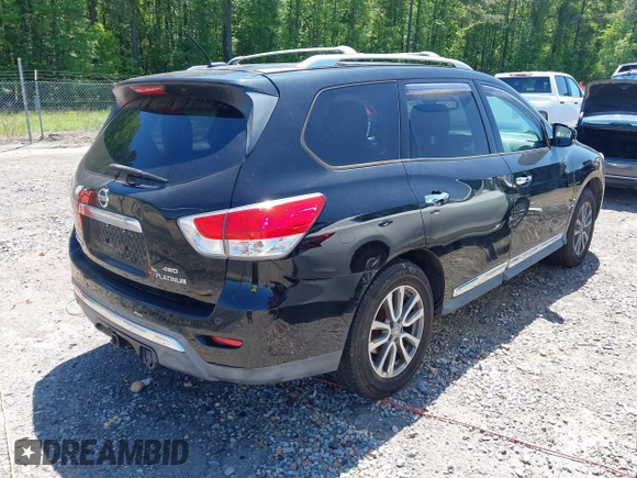 2013 Nissan Pathfinder S with VIN 5N1AR2MM4DC627593, listed as a IAAI auction lot 42137346 with 138,843 mi miles. Bid and sale history available at carsss.com. Image 4.