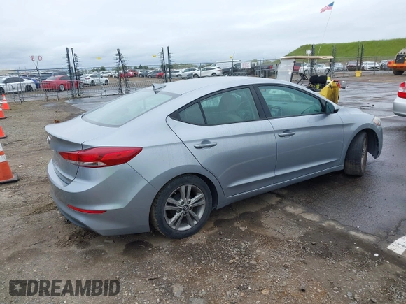 2017 Hyundai Elantra Limited z VIN 5NPD84LF6HH110163, wystawiony jako IAAI lot #41978553 z przebiegiem 195 760 mil mil oraz . Historia ofert i sprzedaży dostępna na DreamBid. Obrazek 4.