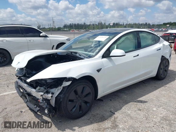 2025 Tesla Model 3 Long Range с VIN 5YJ3E1EA7SF903675, выставлен на аукционе IAAI как лот 42056122 с пробегом 2 564 миль миль и . История ставок и продаж доступна на DreamBid. Изображение 18.