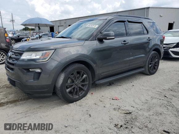 2018 Ford Explorer XLT z VIN 1FM5K7D86JGB27218, wystawiony jako Copart lot #66252515 z przebiegiem 88 254 mil mil oraz Szkoda całkowita • Salvage title. Historia ofert i sprzedaży dostępna na DreamBid. Obrazek 1.