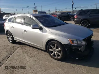2017 Volvo V60 Premier with VIN YV140MEK9H1372844, listed as a Copart auction lot 44584685 with 131,025 mi miles and Salvage Title. Bid and sale history available at carsss.com. Image 4.
