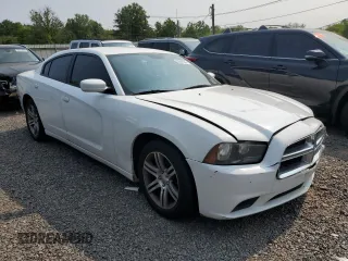 2013 Dodge Charger SE z VIN 2C3CDXBG4DH639122, wystawiony jako Copart lot #59042345 z przebiegiem 150 277 mil mil oraz Szkoda całkowita • Salvage title. Historia ofert i sprzedaży dostępna na DreamBid. Obrazek 4.