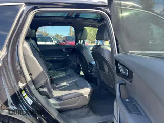 2017 Audi Q7 Premium Plus with VIN WA1LAAF73HD037871, listed as a Copart auction lot 51755805 with 124,032 mi miles and Clean Title. Bid and sale history available at carsss.com. Image 6.
