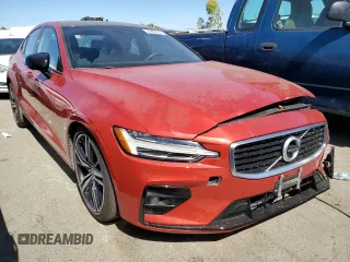 2019 Volvo S60 R-Design with VIN 7JR102FM1KG004368, listed as a Copart auction lot 55969514 with 39,872 mi miles and Salvage Title. Bid and sale history available at carsss.com. Image 4.