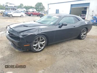 2015 Dodge Challenger SXT Plus z VIN 2C3CDZBG2FH706475, wystawiony jako Copart lot #56425595 z przebiegiem 166 055 mil mil oraz Szkoda całkowita • Salvage title. Historia ofert i sprzedaży dostępna na DreamBid. Obrazek 1.