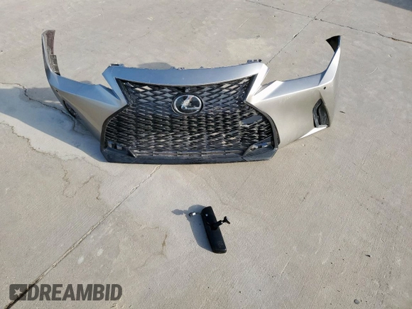 2021 Lexus IS 300 z VIN JTHAA1D26M5112909, wystawiony jako Copart lot #65424005 z przebiegiem 44 882 mil mil oraz Czysty tytuł • Clean title. Historia ofert i sprzedaży dostępna na DreamBid. Obrazek 12.