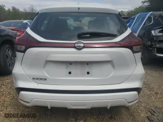 2022 Nissan Kicks S with VIN 3N1CP5BV4NL503588, listed as a Copart auction lot 52724745 with 115,665 mi miles and Clean Title. Bid and sale history available at carsss.com. Image 6.