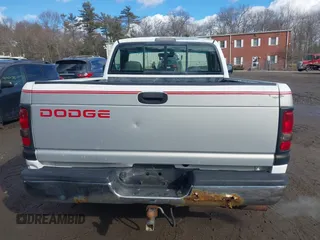 1996 Dodge 1500 z VIN 1B7HC16Y3TJ181980, wystawiony jako IAAI lot #41427233 z przebiegiem 126 424 mil mil oraz . Historia ofert i sprzedaży dostępna na DreamBid. Obrazek 8.