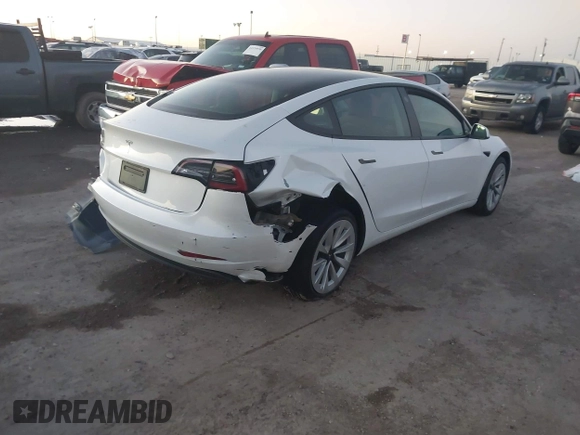 2021 Tesla Model 3 Standard Range Plus z VIN 5YJ3E1EA3MF043860, wystawiony jako IAAI lot #41214748 z przebiegiem 32 753 mil mil oraz . Historia ofert i sprzedaży dostępna na DreamBid. Obrazek 4.