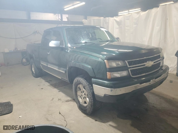 2006 Chevrolet Silverado 1500 LT1 with VIN 2GCEK19B761287571, listed as a Copart auction lot 51530405 with 196,250 mi miles and Clean Title. Bid and sale history available at carsss.com. Image 4.