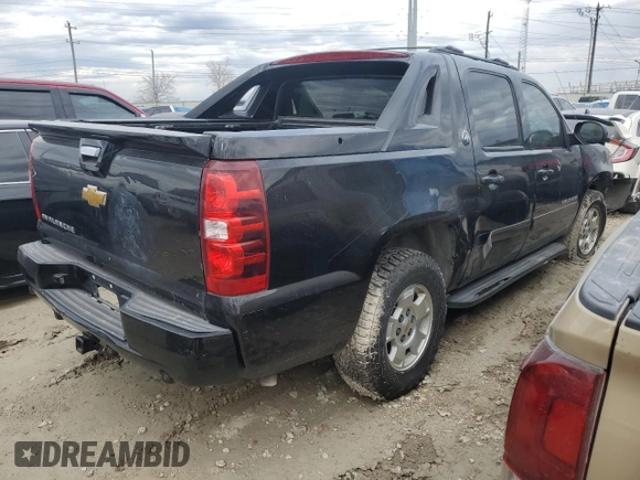 2013 Chevrolet Avalanche LS with VIN 3GNMCEE01DG336537, listed as a Copart auction lot 88721045 with 87,001 mi miles and Salvage title. Bid and sale history available at DreamBid. Image 3.