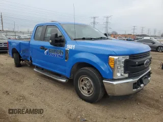 2017 Ford F-250 XLT with VIN 1FT7X2A62HED83723, listed as a Copart auction lot 85007054 with 146,715 mi miles and Salvage title. Bid and sale history available at DreamBid. Image 4.
