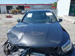 2020 Mercedes-Benz GLC 300 z VIN WDC0G8DB3LF715789, wystawiony jako IAAI lot #42270498 z przebiegiem 88 882 mil mil oraz . Historia ofert i sprzedaży dostępna na DreamBid. Obrazek 10.