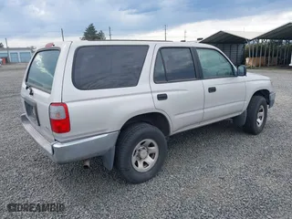 2000 Toyota 4Runner with VIN JT3GM84R7Y0068354, listed as a IAAI auction lot 41900188 with 232,102 mi miles. Bid and sale history available at carsss.com. Image 4.